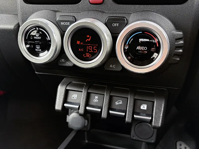 ジムニーシエラ　特選中古車（点検整備付き） JC　4WD　カロッツェリア8型ナビ　(地デジ/CD/DVD/Bluetooth)　ETC　前後ドラレコ　OPEN COUNTRY R/Tタイヤ 在庫車