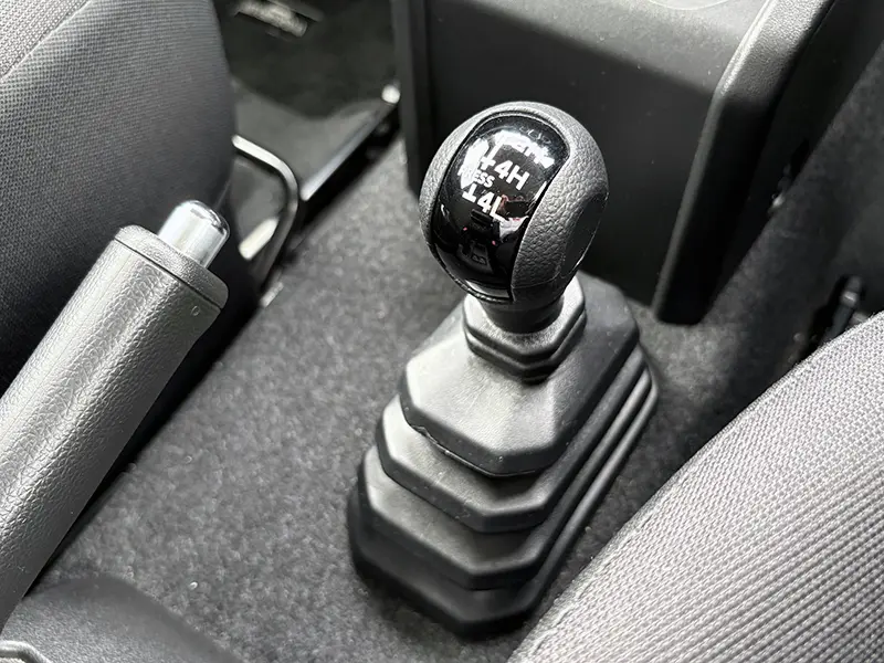 ジムニーシエラ　特選中古車（点検整備付き） JC　4WD　カロッツェリア8型ナビ　(地デジ/CD/DVD/Bluetooth)　ETC　前後ドラレコ　OPEN COUNTRY R/Tタイヤ 在庫車
